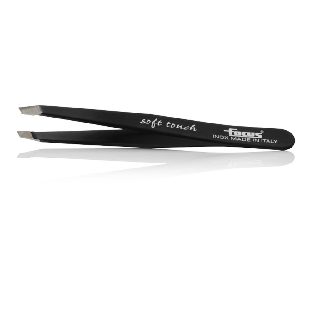 Eyebrow tweezers Focus soft touch, Angled tips, black