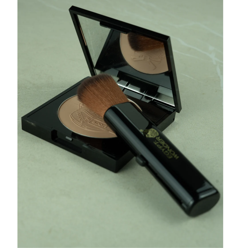 Egypt Wonder Mineraalipuuteri Matt Set – Puuteri + Sivellin, 10 g - Make Up ja puuterit - Egypt Wonder - Nicca.fi